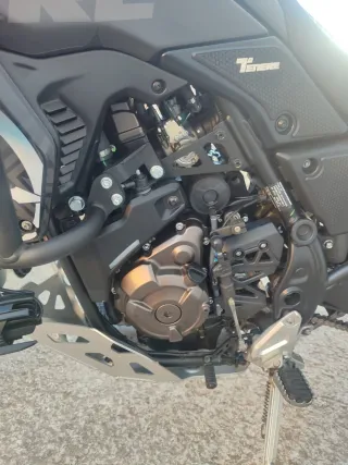 Yamaha Ténéré 700 Adventure Negra y Dorada