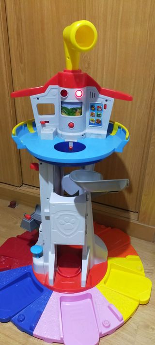 Centro de Control Patrulla Canina Gigante