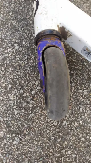 Patinete Freestyle Azul y Blanco