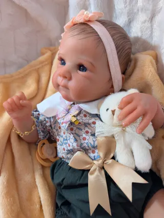 Reborn realizada con genesis horneada y barnizada