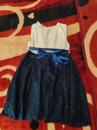Vestido blanco y azul talla 5
