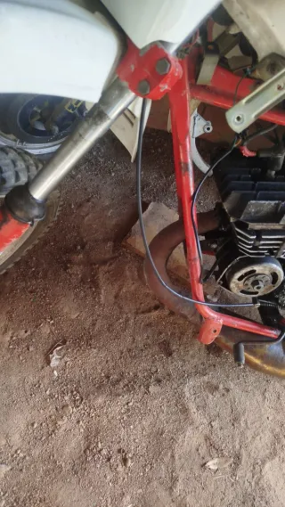 Derbi FD Roja y Blanca