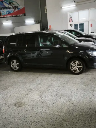 Volkswagen Touran 2012