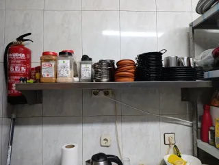 Mesas y estante de Acero Inoxidable Hostelería