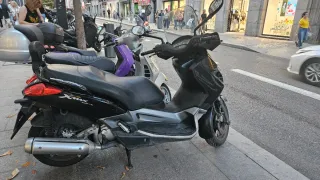YAMAHA XMAX 250 Negra