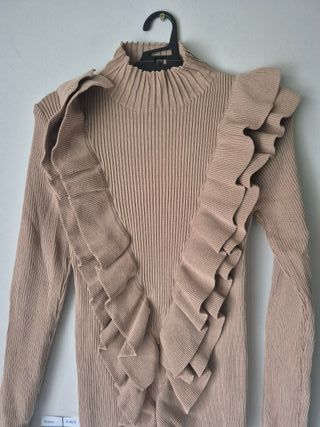 Jersey fino con volantes beige