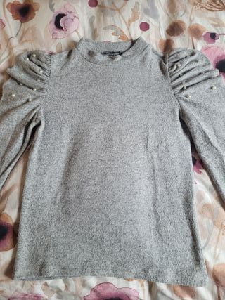 Jersey Zara gris con perlas en mangas