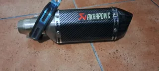 Silenciador Akrapovic Carbono Nuevo