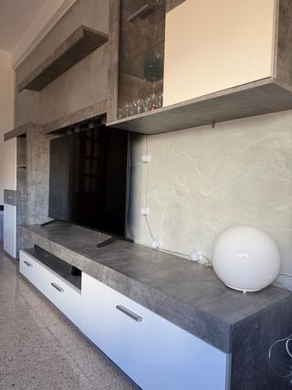 Mueble Comedor Gris y Blanco