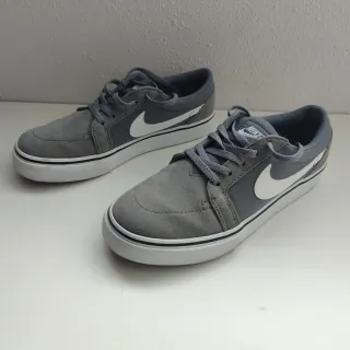 Zapatillas Nike Gris Talla 36