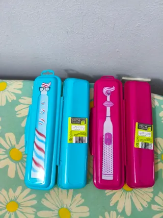 Estuches de viaje para cepillos de dientes