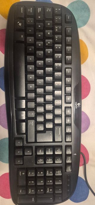 HP All-in-One 24-f0xx PC Sobremesa