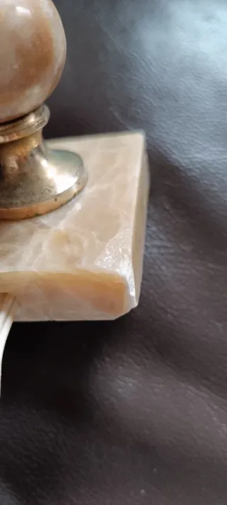 Base di lampada antica in marmo e metallo