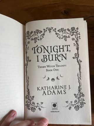 Tonight, I burn. Tonight, I bleed. Tapa blanda.