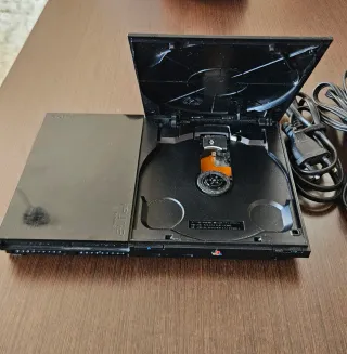 PlayStation 2 Slim Negra