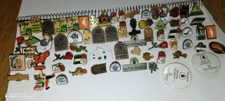 Colección de pines de parques naturales