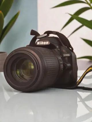 IMPECABLE Nikon D3100 + 55-200mm