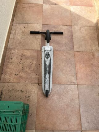 Patinete Freestyle Blanco y Negro