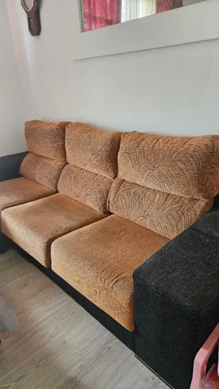 Sofá chaise longue y 2 butacas a juego