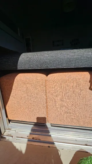 Sofá chaise longue y 2 butacas a juego