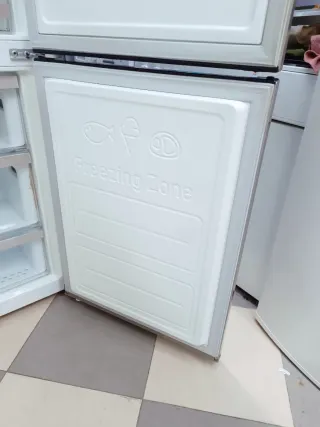 FRIGORÍFICO LG INVERTER COMBI NO FROST A+++ ACERO