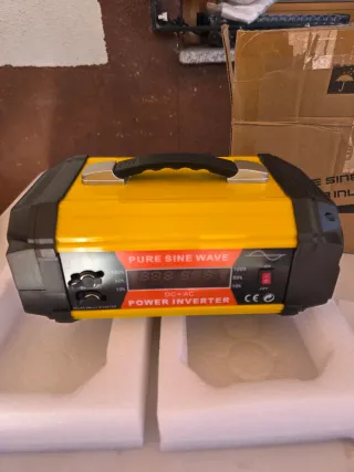 Inversor de Corriente DC 12V a AC 220V