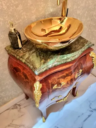 Cómoda Luis XV madera y mármol