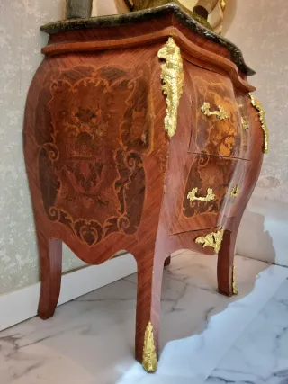 Cómoda Luis XV madera y mármol