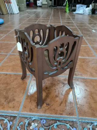 Macetero de Madera Marrón