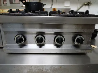 Campana y cocina industrial hostelería