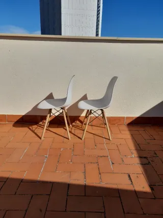 Juego de 2 Sillas Blancas