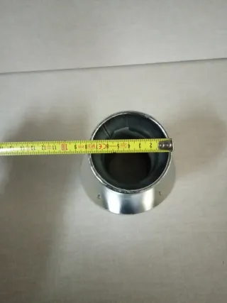 Tobera de escape metálica