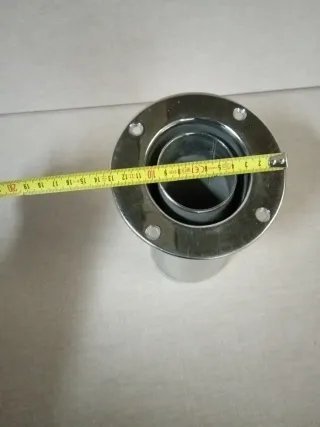 Tobera de escape metálica