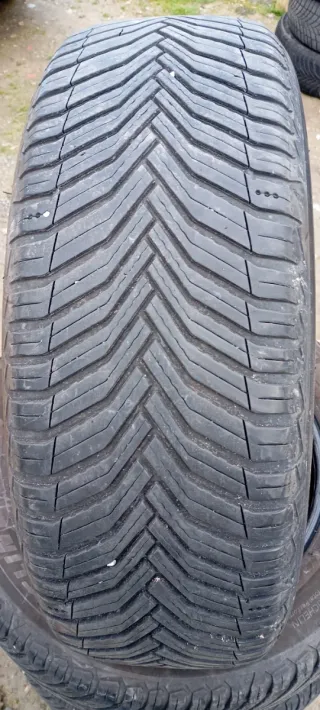 Michelin 215/55 R17 94V