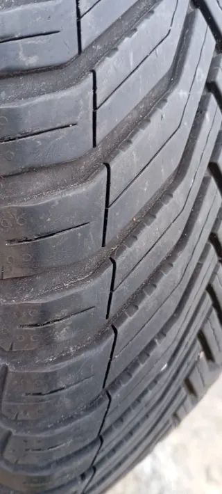 Michelin 215/55 R17 94V