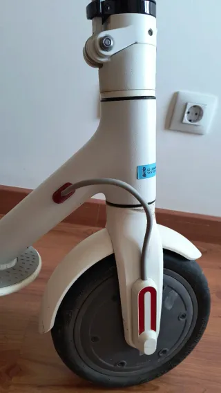Patinete Eléctrico Xiaomi Mi Scooter 365 Blanco