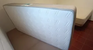 Base tapizada y colchón 90x190