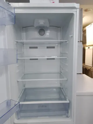 Nevera Beko Blanca