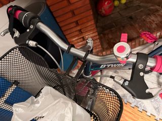 Bicicleta infantil B'TWIN azul y rosa