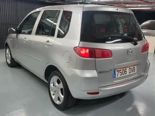 Mazda 2 2006