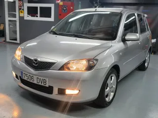 Mazda 2 2006
