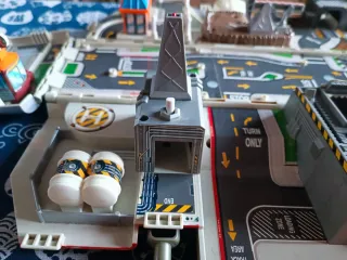 Camión Micro Machines con accesorios