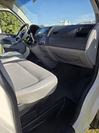 Volkswagen Transporter T5 2014