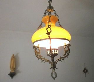 Lámpara de techo colgante vintage colonial. Bronce