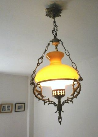 Lámpara de techo colgante vintage colonial. Bronce