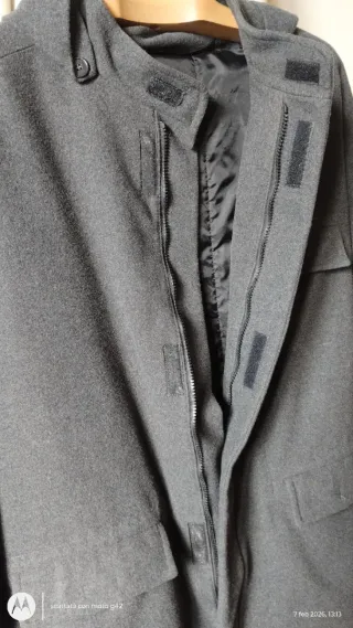 Giaccone grigio con cappuccio