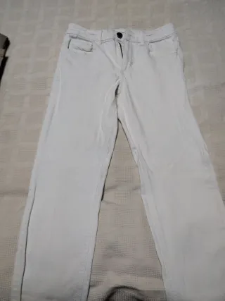 Pantalón vaquero blanco niño talla 11
