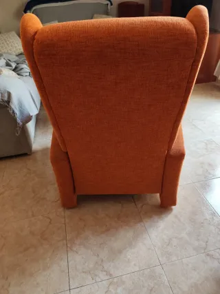 Sillón reclinable naranja
