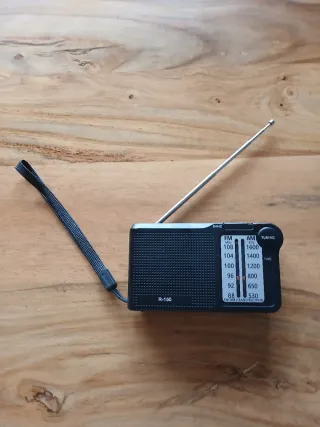 Radio Portátil R-150 FM/AM