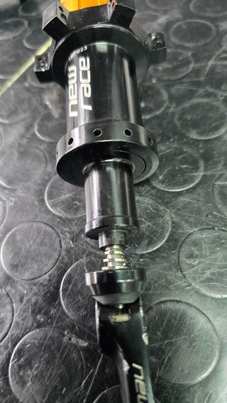 Cubo New Race 24F Usado Leve